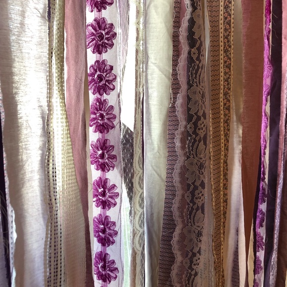 SOLD Photo Booth Ribbon Backdrop - Picture 4 of 4